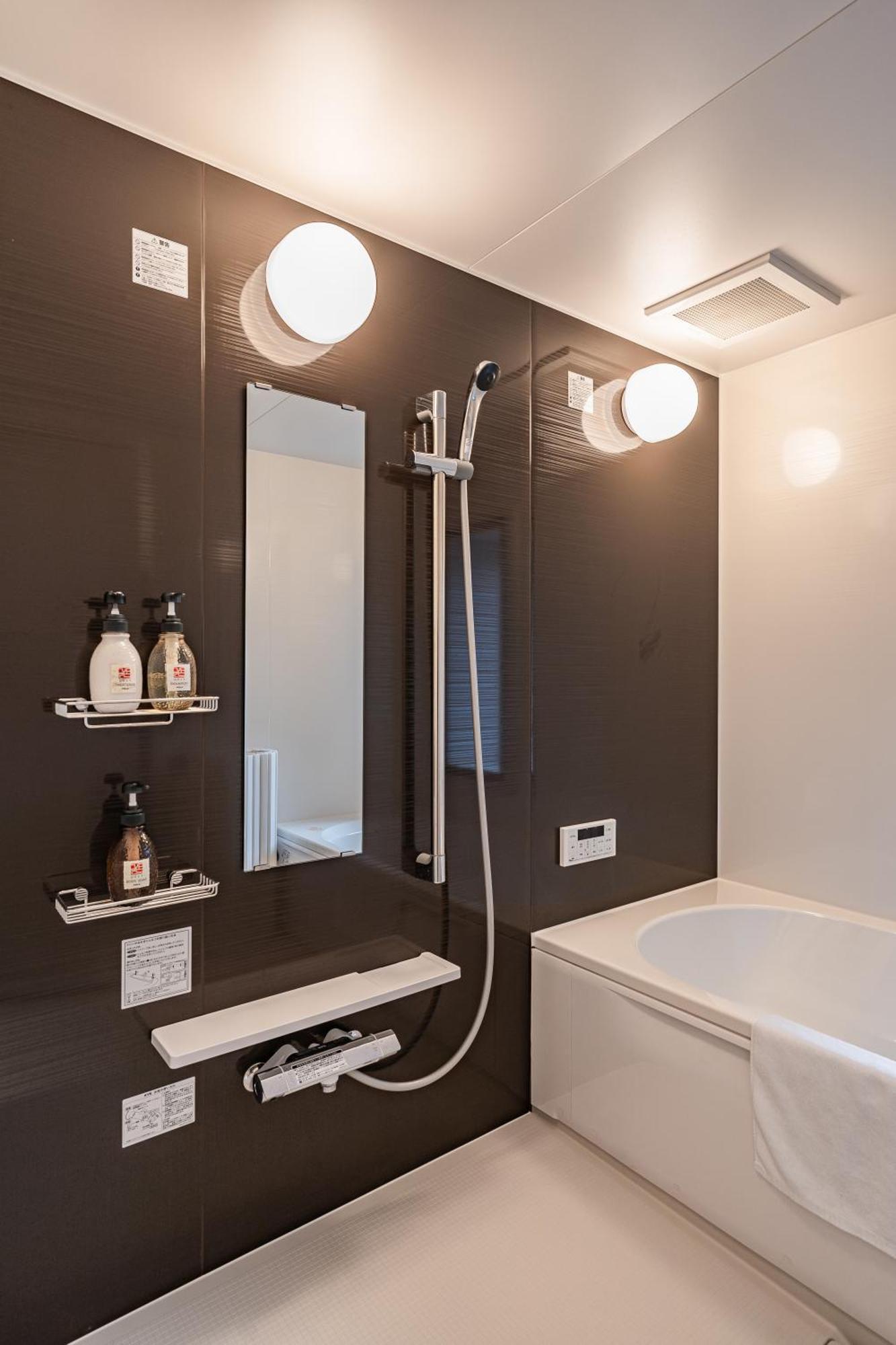 Apartment Hotel 11 Shinsaibashi Amemura Osaka Exterior photo